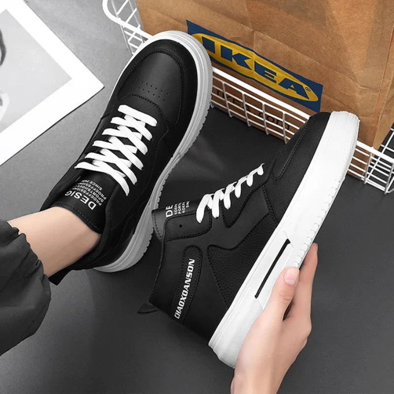 ELEGANTIEE | Sneakers in pelle da uomo: Comfort e stile