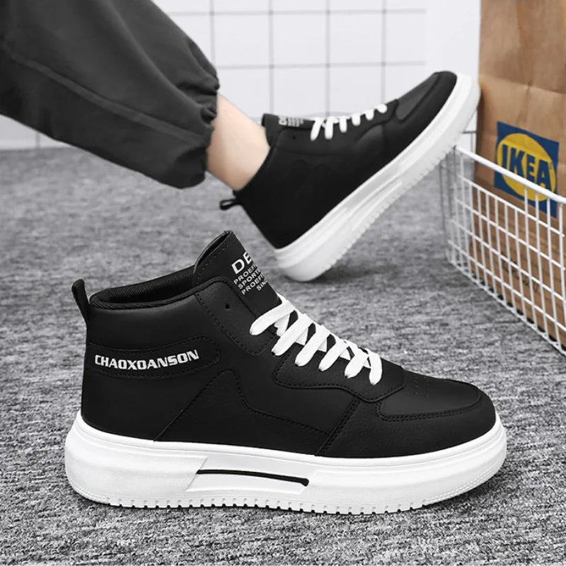 ELEGANTIEE | Sneakers in pelle da uomo: Comfort e stile